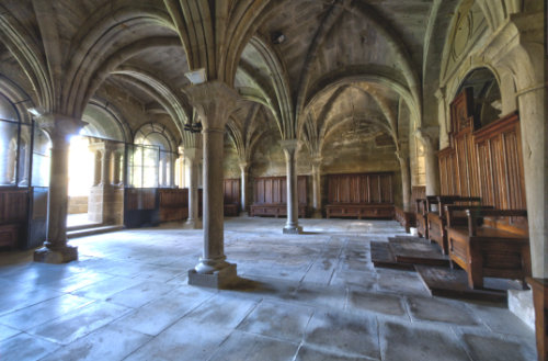 Vista general del interior de la sala capitular de la Oliva